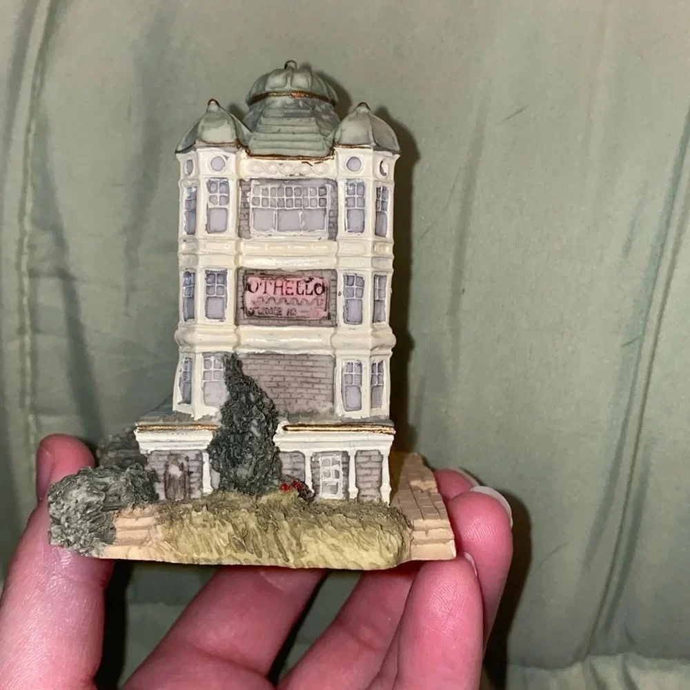 Liberty Falls Opera House The Americana Collection Vintage Village Building NIB